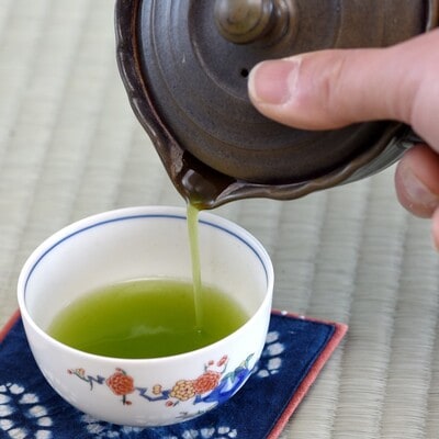 普段使いに「煎茶」200g×4本・茶缶付き (H047102)