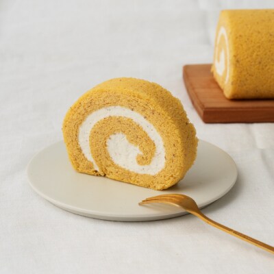 【プレミアム米粉ロールケーキ】神埼桑菱茶ロール&神埼菱の実ロールセット (H053315)