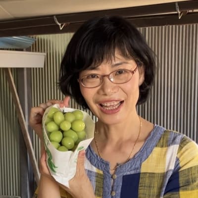 シャインマスカット(新鮮直送・家庭用5kg)メイア農園から恋しくなる大自然の恵みをお届けします。