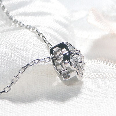 ネックレス PT900 ダイヤ 0.26ct ブルーダイヤ 小花 リバーシブル【f171-pt-1】