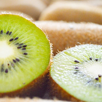 【フルーツ王国山梨】が贈る　大玉完熟キウイフルーツ『香緑』　1パック4～5個入り×6パックセット