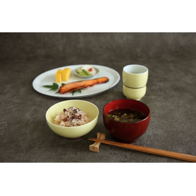 有田焼 深川製磁　黄釉 飯碗・湯呑セット