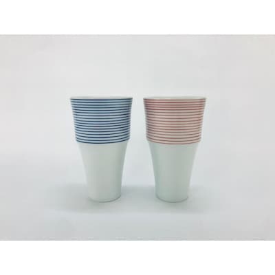 持ちやすくてお洒落なフリーカップ2個セット(赤・青)(有田焼　アリタポーセリンラボ)