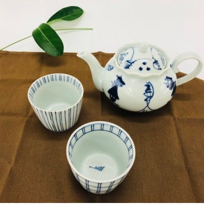 しん窯青花ホットタイム3点セット・輪花ポット+そば猪口(小)2個セット(有田町)