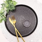 お料理を引き立てる黒の器 / プレート+花豆皿(有田焼 深海三龍堂)