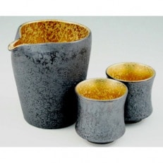 有田焼 陶悦窯 晶掛分内金塗 半酒器セット(片口注器大1 グイ呑2)【三光堂】 | ふるさと納税のお礼品