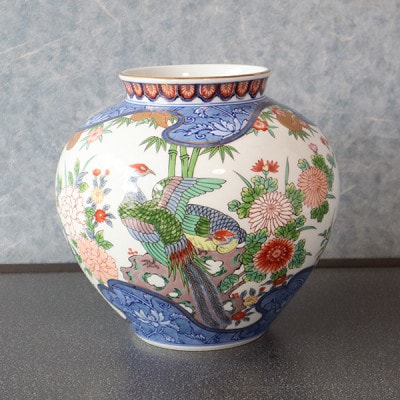 有田焼　7寸明型花瓶　波割花鳥(木箱付)
