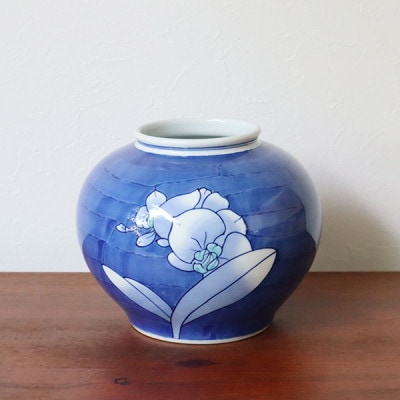 有田焼　胡蝶蘭花瓶　丸花瓶(木箱付)