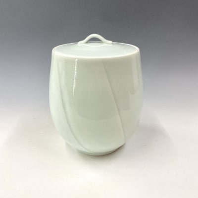 有田焼　中仙窯 中尾恭純　青白磁水指