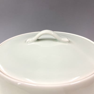 有田焼　中仙窯 中尾恭純　青白磁水指