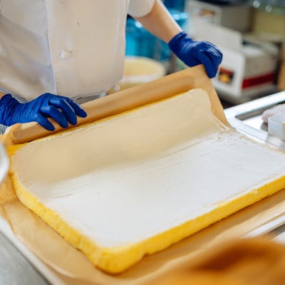 たまご農場直営スイーツ!こだわり卵の「ふわっふわ」ロールケーキ1本　(350g×1本入)