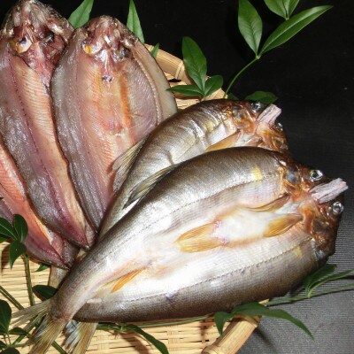頭からガブッと!四万十川の天然鮎 一夜干し(70g前後×5枚セット)