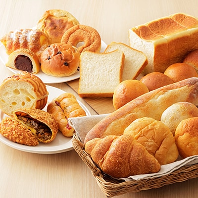 トカトカ パン 満喫セット 定期便 4回 毎月 もちもち 食パン 菓子パン 惣菜パン 詰め合わせ