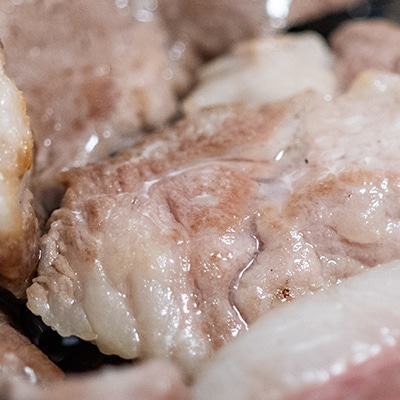 【平取町産じゃんけんぽん特製】びらとり黒豚焼肉用肉120g×2枚×2セット