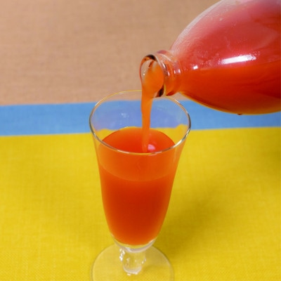 完熟生食用トマトの旨味たっぷり!贅沢濃厚「ニシパの恋人」トマトジュース有塩　1L×6本