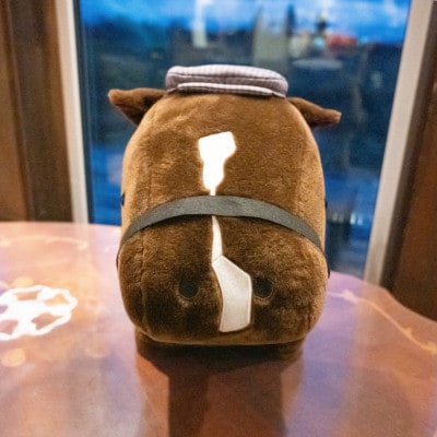 【競馬グッズ】【ワンダーアキュート】特大ぬいぐるみ　画伯バージョン