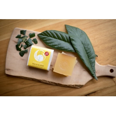 【自然療法 サロンミモザ】白びわ葉 エキス配合 ほわっと びわ 石鹸 1個 (100g)