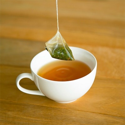 自慢のオリジナルびわ茶とノンカフェインのびわ茶プレミアムセット