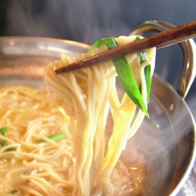国産牛　長崎　もつ鍋セット(醤油味)細麺付き2～3人前　長崎市　もつ鍋ばか正直