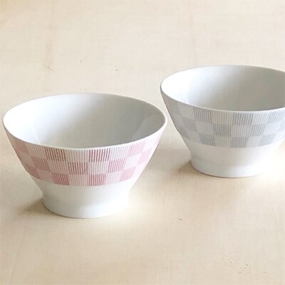 【miyama.】伝統の格子文様を軽やかに描いた美濃焼の飯碗ペアセット(朱赤×銀灰)