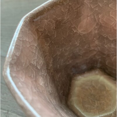 つばめ工房　黒土フリーカップ　氷裂貫入釉(ピンク)