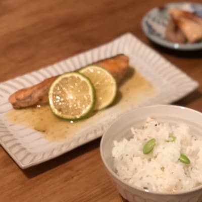 【美濃焼/みずなみ焼】しのぎマルチトレー2個セット　ブルーグレー・窯変ホワイト