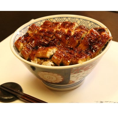 活きを開いてすぐ発送♪生うなぎ開き3～5本(約700g)ご家庭で蒲焼、白焼きに!・K188-25
