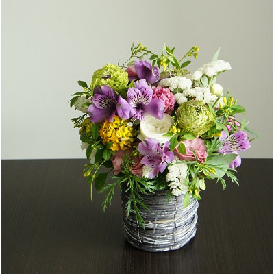【さとふる限定】“花のある暮らし”季節のフラワーアレンジメントM