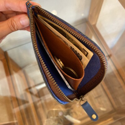 屋久鹿レザーでお作りしたL型のお財布『島財布』ネイビー×ブラウン