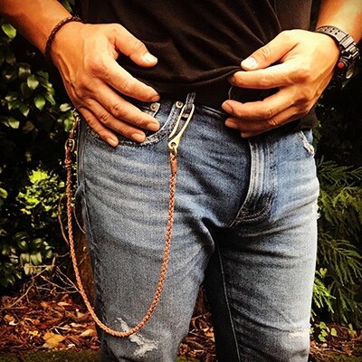 鹿革と真鍮のウォレットチェーン 【植物タンニンなめし革使用】銀面仕上げ【BJ-1】