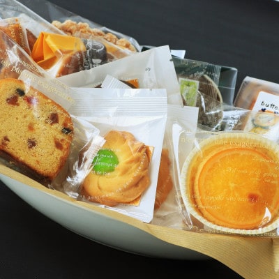 お菓子の森　中　焼き菓子17個入り