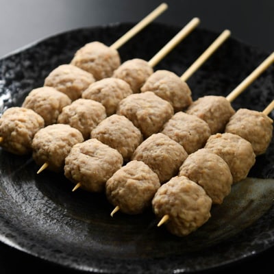 大黒堂の鳥取県産大山どりもも串などの「人気焼き鳥串40本セット(生串)」