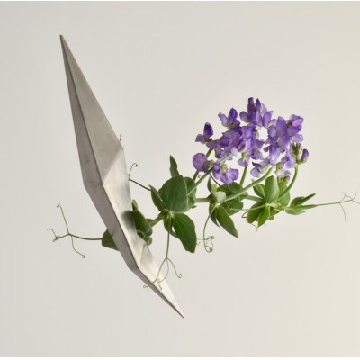 海外展示会出展 スタイリッシュな花器　ハンギングベース　シルバー