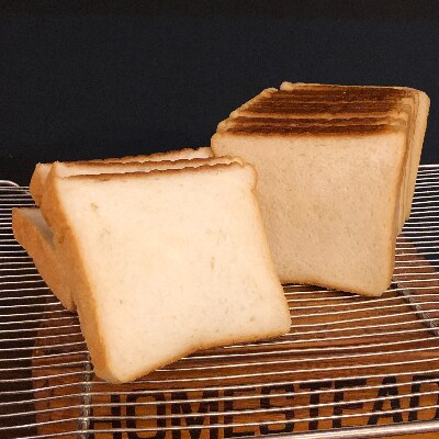 食パン3種と自家製ウィンナーのチーズドッグ2本(食品添加物不使用)　※食パンのみスライスしております
