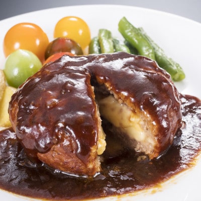 肥後の赤牛のチーズインハンバーグ (150g×8個)(南阿蘇村)