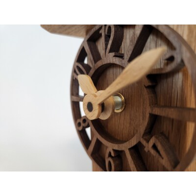 無垢材　木の置き時計(アラビア数字)　AH16　