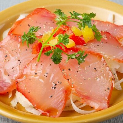 まぐろ 生ハム 800g もっちり 燻製 スモーク 新感覚(a15-436)