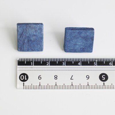 【奏華舎】～装う土佐和紙～ 手漉き藍紙ピアス(藍 / シカク / アレルギー対応)