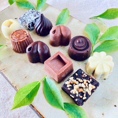 ミニホワイト&ビター&生チョコ詰合わせ　10個