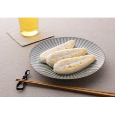 佐々直 手のひらかまぼこ 、 笹かまぼこ( 真鯛 )