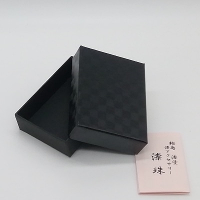 輪島うるし塗　Y字ネックレス　マユ(白)