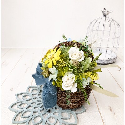 プリザーブドフラワーアレンジ ナチュール ブルーイエロー 春日部市就労継続支援a型 シュガーパイン お礼品詳細 ふるさと納税なら さとふる