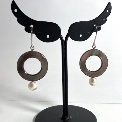 あこや真珠/黒蝶シェルピアス