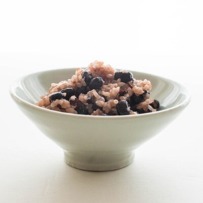 丹波大納言小豆赤飯 赤鬼飯 24個入り 【黒井城跡の麓から赤飯を!】