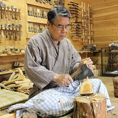 広島県指定伝統的工芸品　鮃盛皿　漆仕上げ