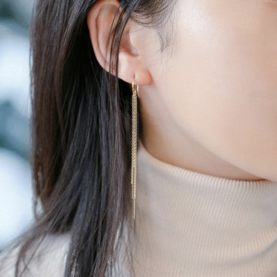 【18金イエローゴールド】大人気 チェーンピアス しなやかに揺れる上質な煌めき 大人のエレガント