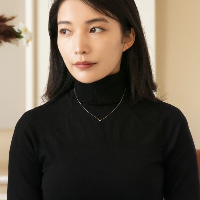 【18金イエローゴールド】人気 V型 ダイヤモンドネックレス 上品な煌めき 上質なデザインジュエリー