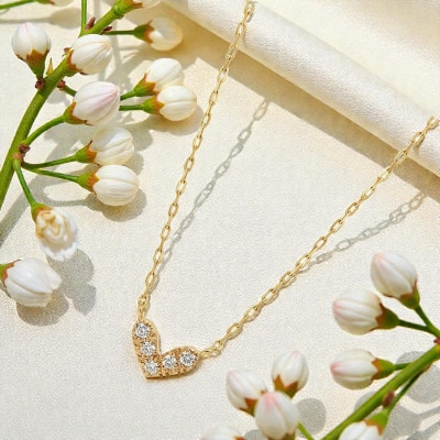 【18金イエローゴールド】大人可愛いハート ダイヤモンドネックレス 胸元に浮かぶ小さなエレガント