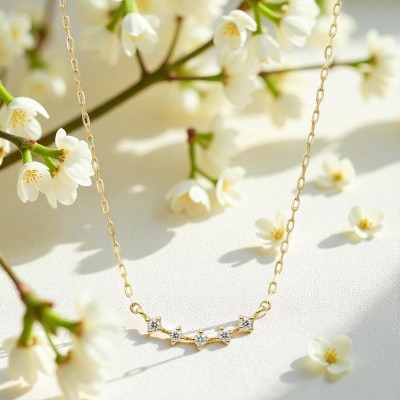 【18金イエローゴールド】ダイヤモンドネックレス 美しい曲線 カーブデザイン 大人気 上品ジュエリー