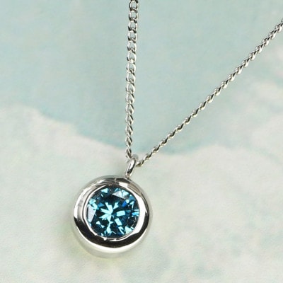 プラチナ900【0.2ct ラボブルーダイヤモンドネックレス】ふくりん留め 優しい輝き ペンダント